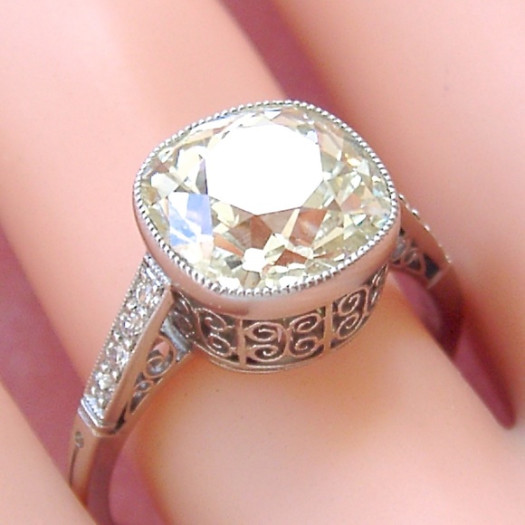 ART DECO 4ct CUSHION DIAMOND ENGAGEMENT RING 1930 - Picture 1 of 8